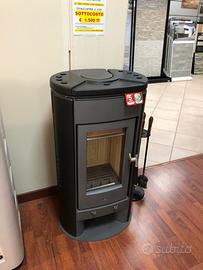 Stufa a legna piazzetta