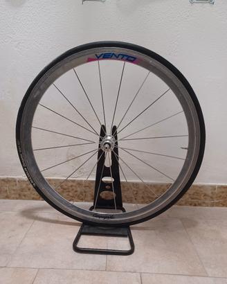 RUOTA ANTERIORE CAMPAGNOLO VENTO