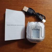 Auricolari TWS wireless con custodia trasparente