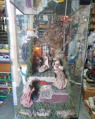 Presepe in teca in vetro