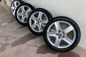 Cerchi in lega da 17” a 5 razze 7Jx17H2 ET 54