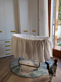 Culla in vimini con rivestimento