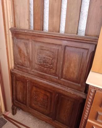 coppia di lettini in legno