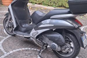 Peugeot Geopolis 300 - 2011