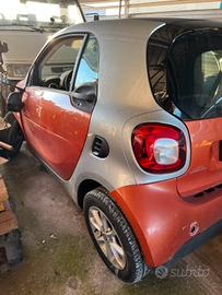 Smart fortwo 2016 ricambi disponibili