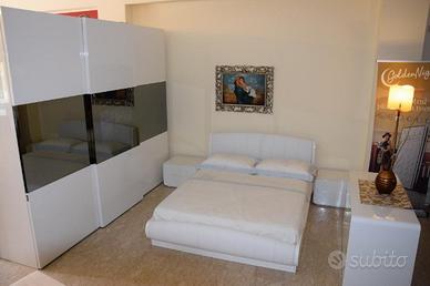Camera da letto con TV incorporato nuova in EXPO'