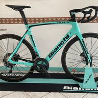 BIANCHI OLTRE XR4 DISC 2020 Di2