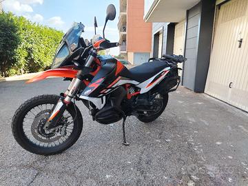 KTM 890 Adventure R