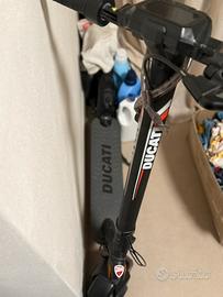 Monopattino elettrico come nuovo DUCATI pro 2