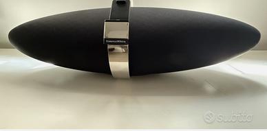 B&W zeppelin