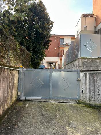 Magazzino Garage centro Padova