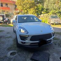Porsches macan s