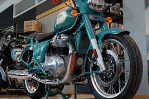 ROYAL ENFIELD CLASSIC 650 TEAL