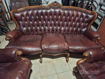 Divano in pelle 3 posti più 2 poltrone