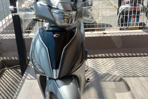 Kymco People 200i