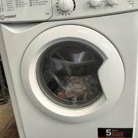 Lavatrice Indesit 7kg A+++ 1200 giri