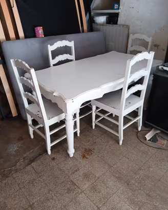 tavolo e sedie