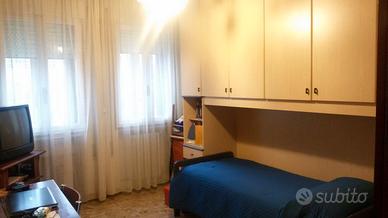 Ampia stanza luminosa presso stazione