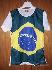 Maglietta con bandiera del Brasile