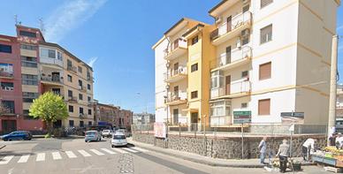 Acireale Zona Piazza Dante 3 vani con garage