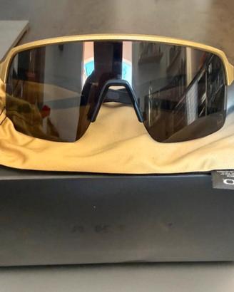 Oakley sutro lite