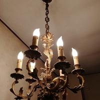 Lampadario fusione di bronzo applique abbinata