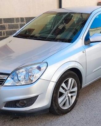 OPEL ASTRA H 1700 - 2009