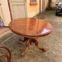 Tavolo in legno