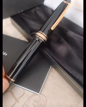 penna stilografica MontBlanc 