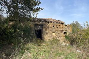 Terreno agricolo e fabbricato