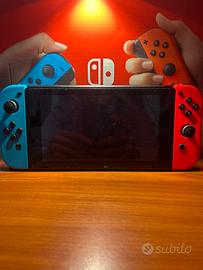 Nintendo Switch con Dragon Ball Z e Mariokart 8