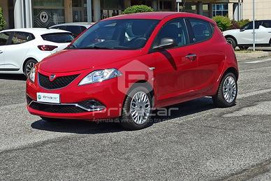 LANCIA Ypsilon 1.2 69 CV 5 porte GPL Ecochic Silve