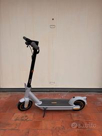Monopattino Ninebot MAX G30 LEII
