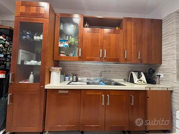Cucina completa di elettrodomestici