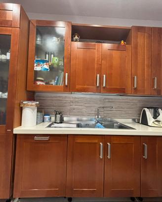 Cucina completa di elettrodomestici