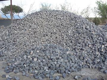 Cubetti in pietra lavica