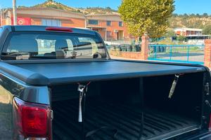 mountain top copricassone  isuzu dmax