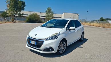 Peugeot 208 BlueHDi 75 5 porte Allure