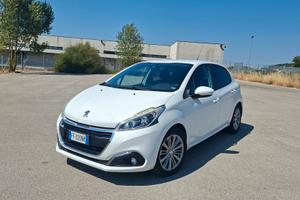 Peugeot 208 BlueHDi 75 5 porte Allure