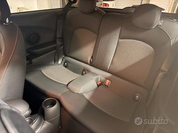 Sedili originali per Mini F56 (3 porte)