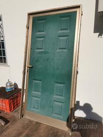 Portone in alluminio da esterno 