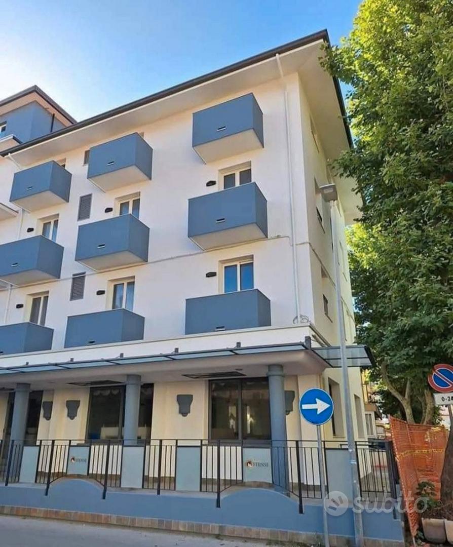 HOTEL 3 stelle S 42 camere