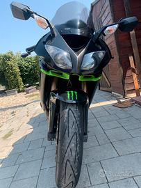 Kawasaki zx10 2011