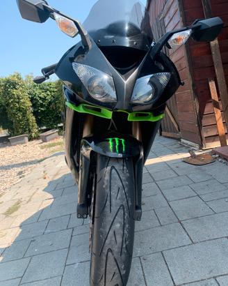 Kawasaki zx10 2011