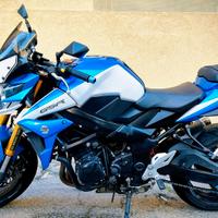 Suzuki GSR 750 abs
