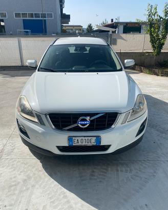 Volvo XC60 D5 2400 169 cv DRIVE ANNO 2010