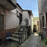 3 LOCALI A COLLEVECCHIO