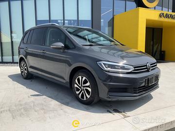 VOLKSWAGEN Touran 2.0 TDI 150 CV SCR DSG Busines