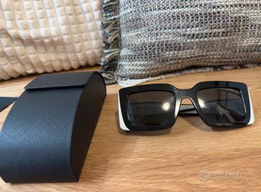 Occhiali da sole Prada