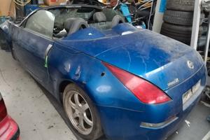 Nissan 350 z  cabrio sinistrata